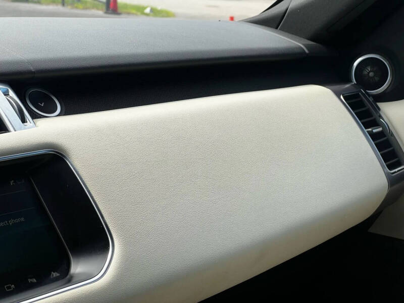 2017 Land Rover Range Rover Sport HSE