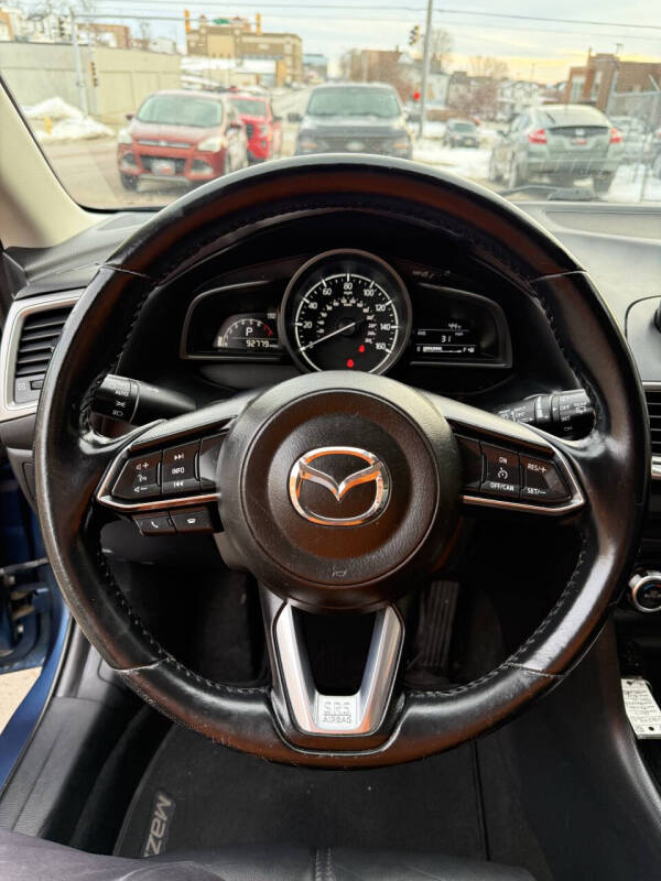 2017 Mazda MAZDA3 Touring