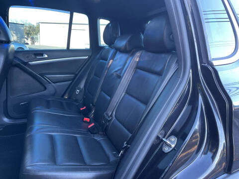 2015 Volkswagen Tiguan R-Line