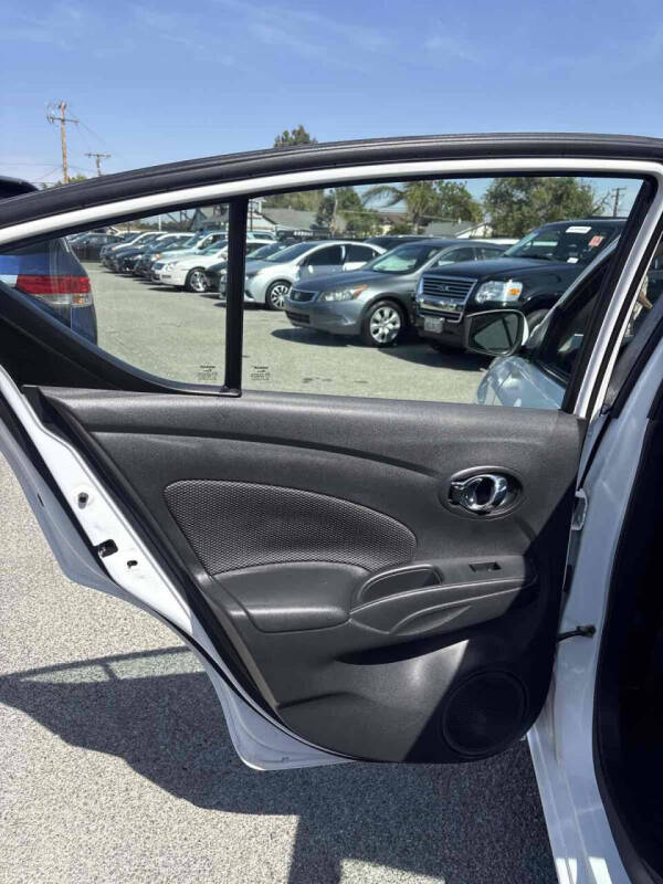 2018 Nissan Versa