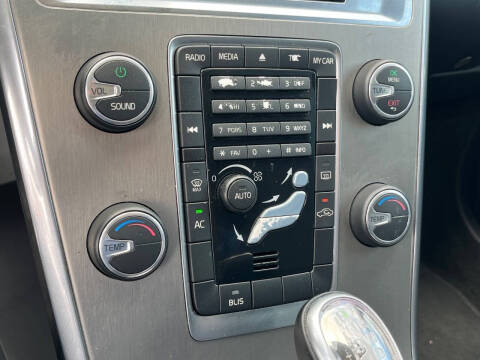 2013 Volvo XC60 3.2 Premier