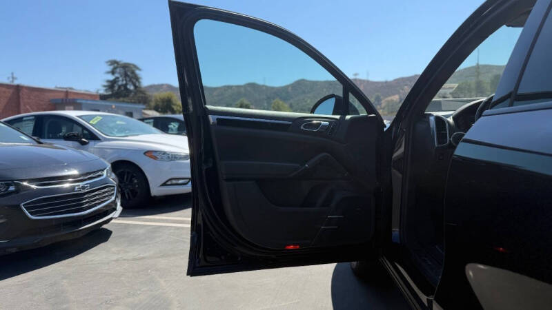 2017 Porsche Cayenne S E-Hybrid