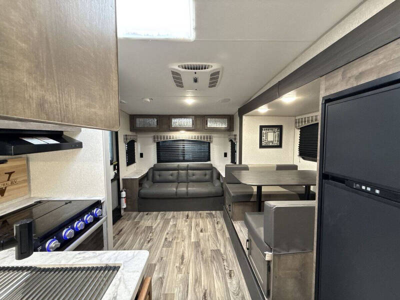 2022 Venture RV Sonic