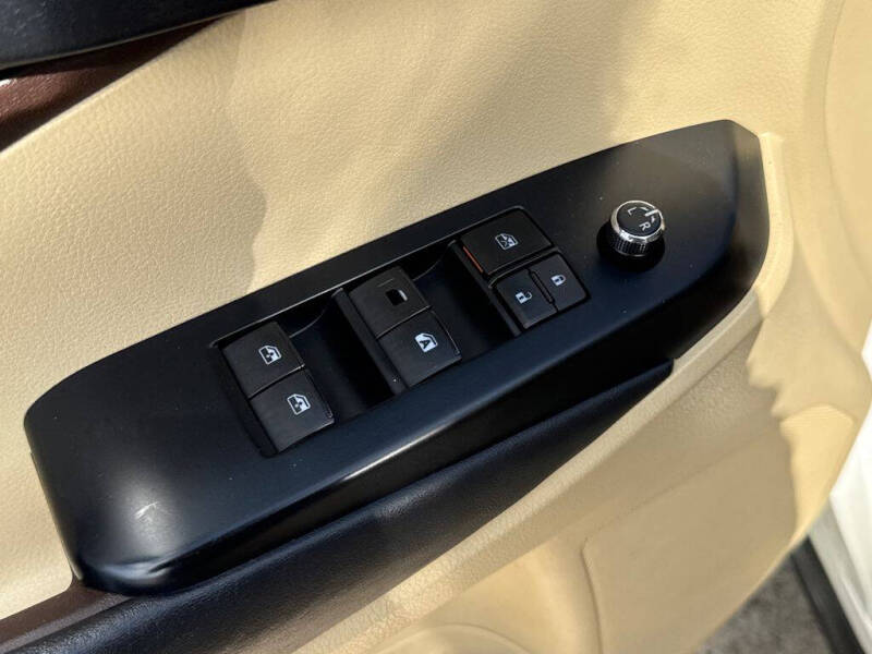 2014 Toyota Highlander LE Plus