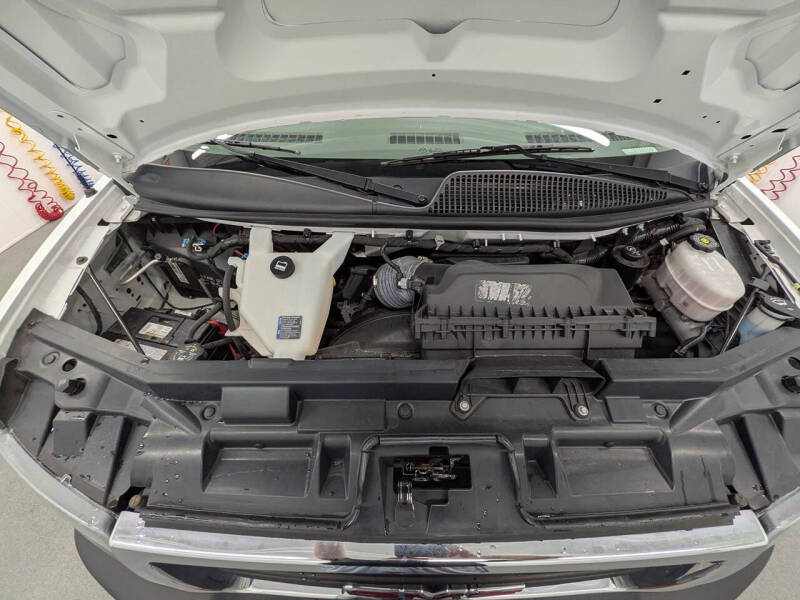 2021 GMC Savana 2500