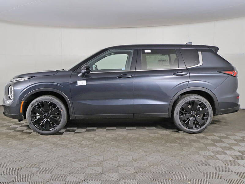 2026 Mitsubishi Outlander LE