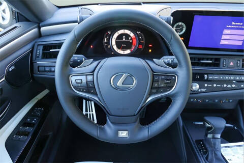 2025 Lexus ES 350 F SPORT Handling