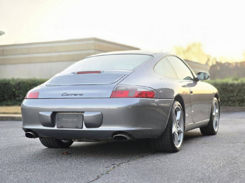 2003 Porsche 911 Carrera