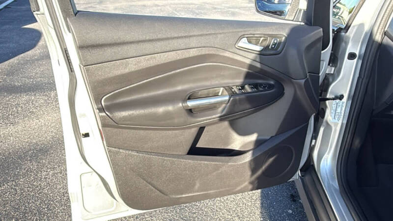 2017 Ford C-MAX Hybrid SE