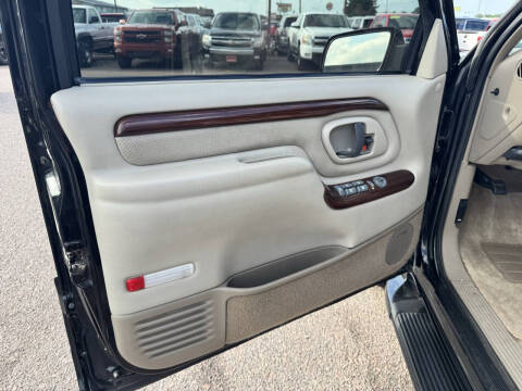 2000 Cadillac Escalade