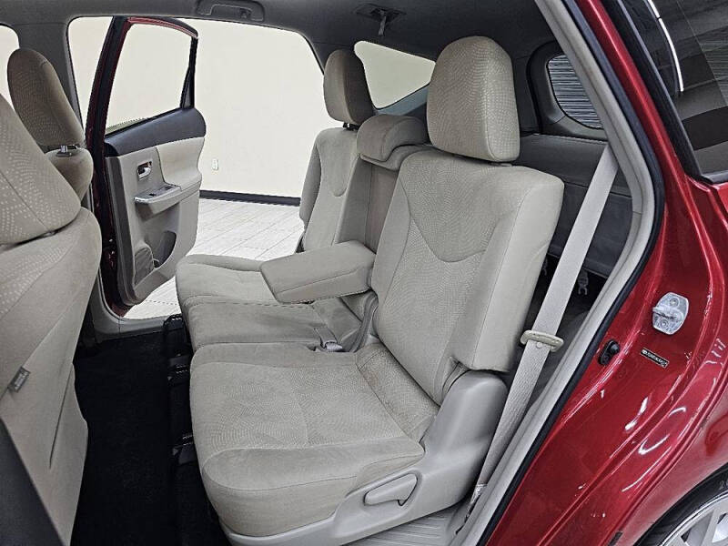 2012 Toyota Prius v Two