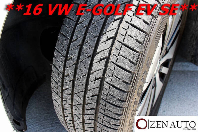 2016 Volkswagen e-Golf SE