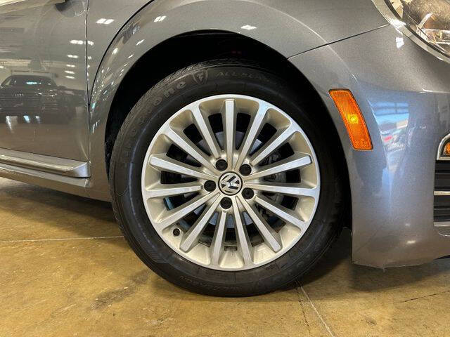 2019 Volkswagen Beetle Convertible 2.0T Final Edition SE