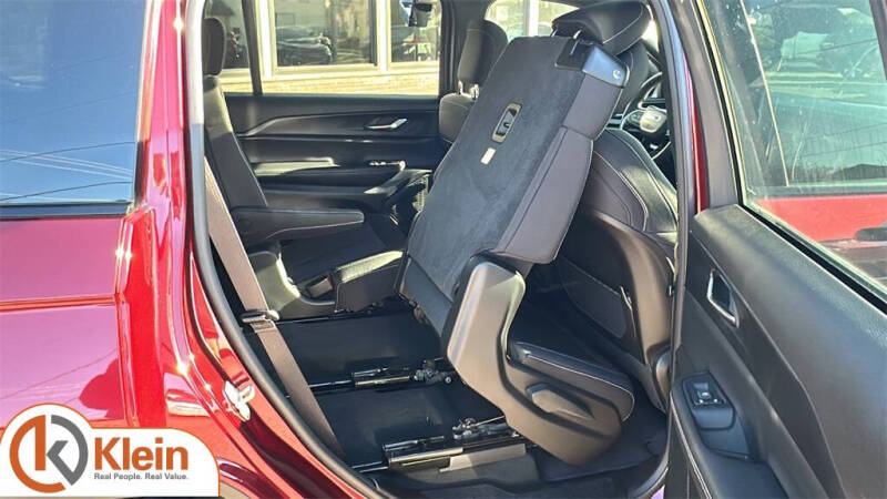 2024 Jeep Grand Cherokee L Laredo