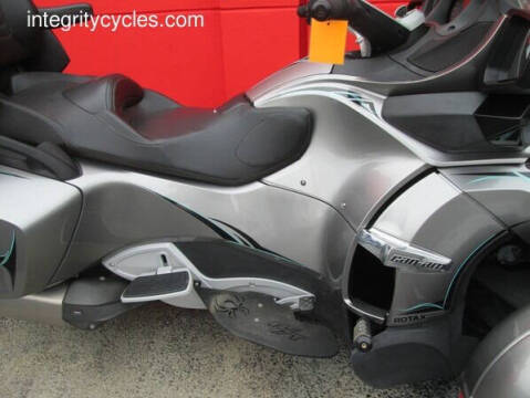 2013 Can-Am Spyder® RT SE5