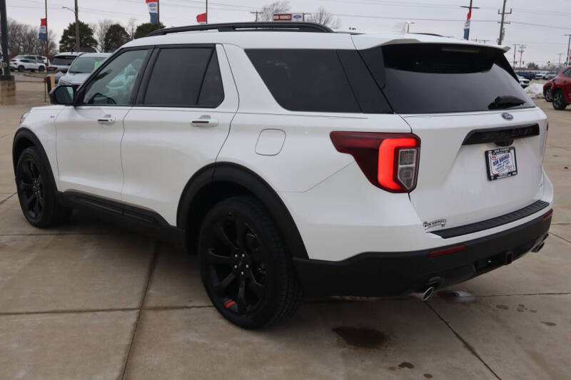 2023 Ford Explorer ST-Line