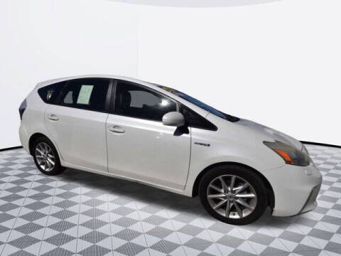 2013 Toyota Prius v Five