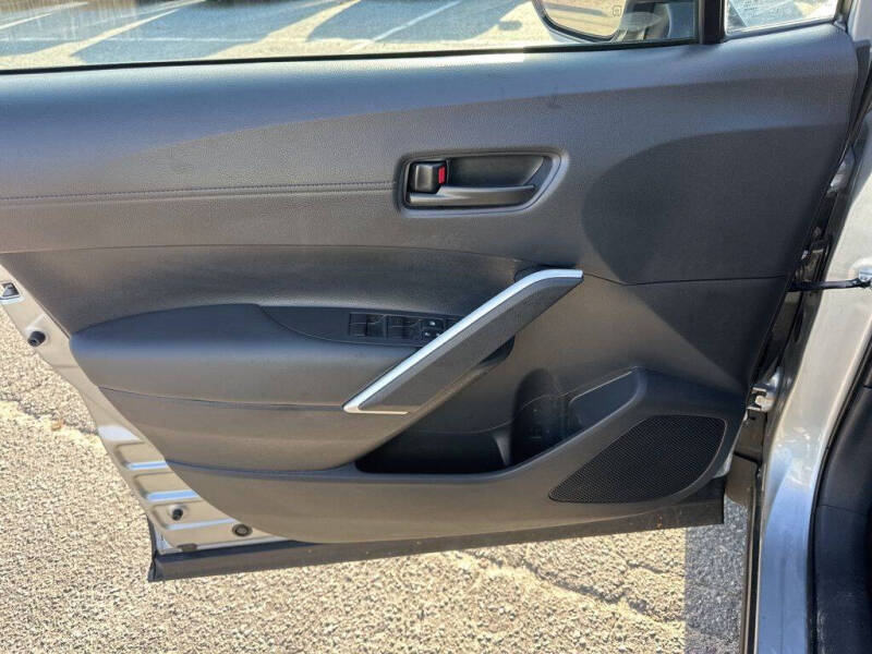 2025 Toyota Corolla Cross LE