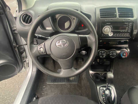 2010 Scion xD