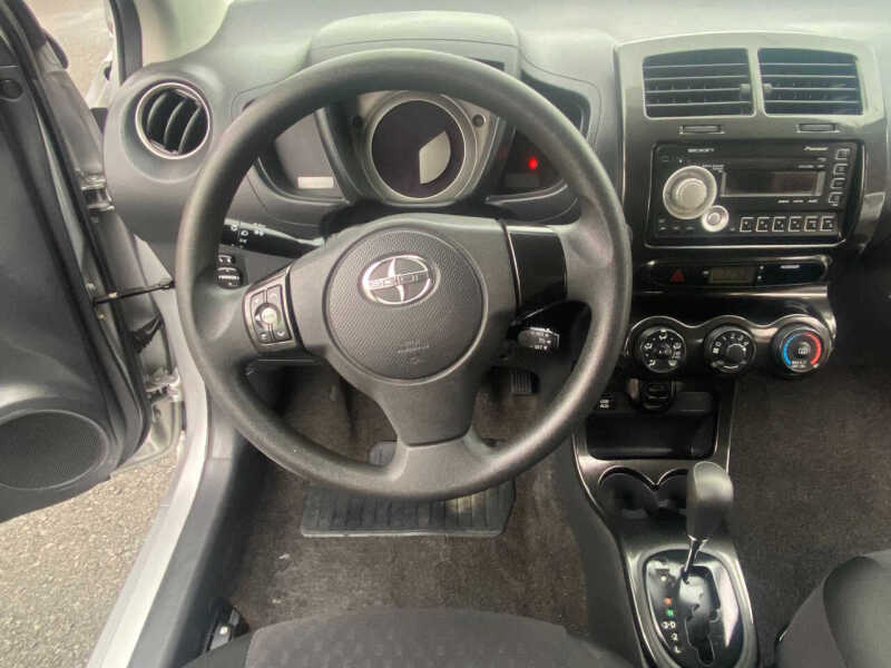 2010 Scion xD