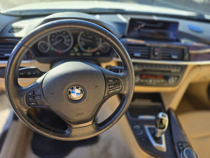 2014 BMW 3 Series 320i xDrive