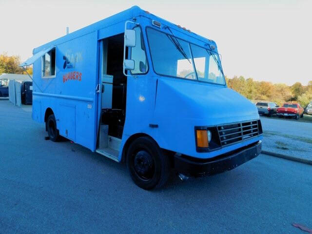 1999 Freightliner MT45 Chassis