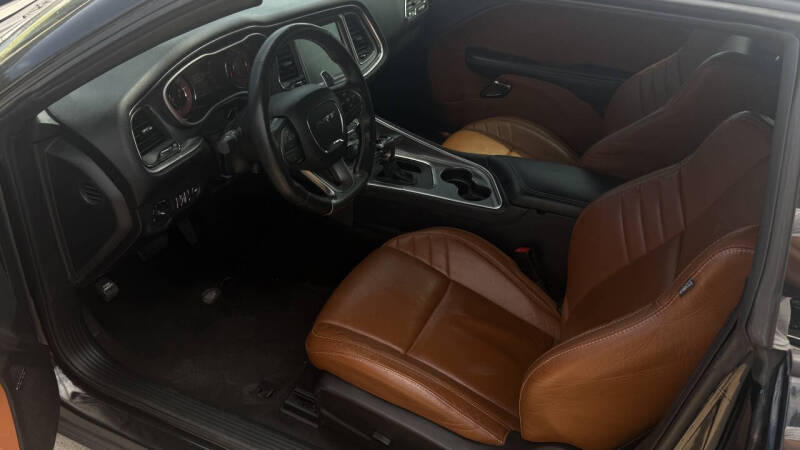 2015 Dodge Challenger SRT Hellcat