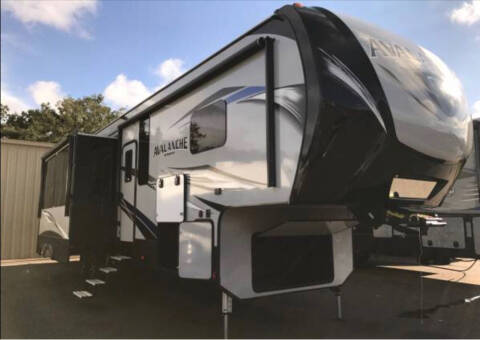 2018 Keystone Avalanche 395BH
