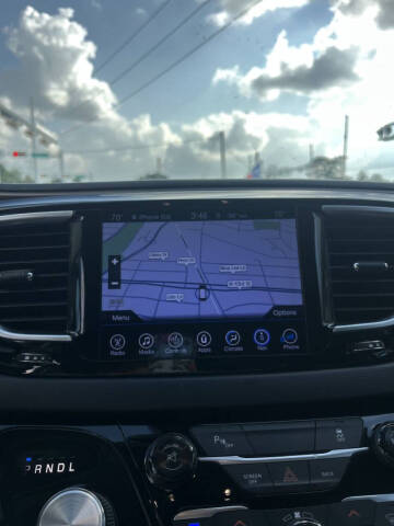 2017 Chrysler Pacifica Touring-L Plus