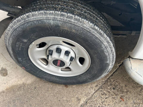 2024 GMC Savana 2500