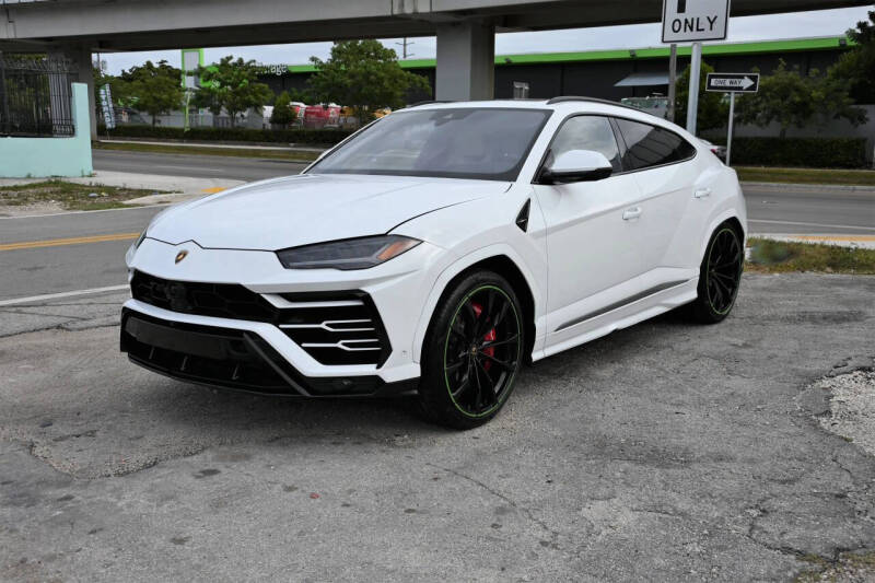 2022 Lamborghini Urus
