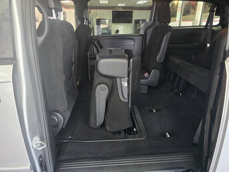 2017 Dodge Grand Caravan SE