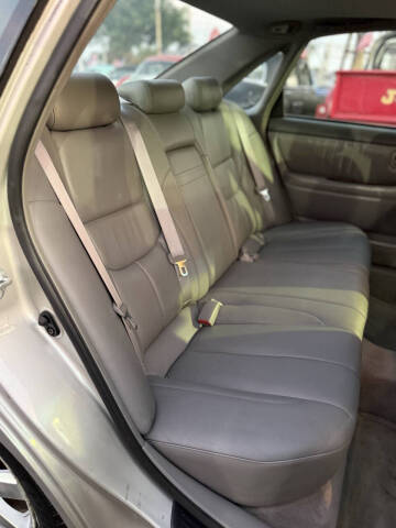 2001 Toyota Avalon XLS