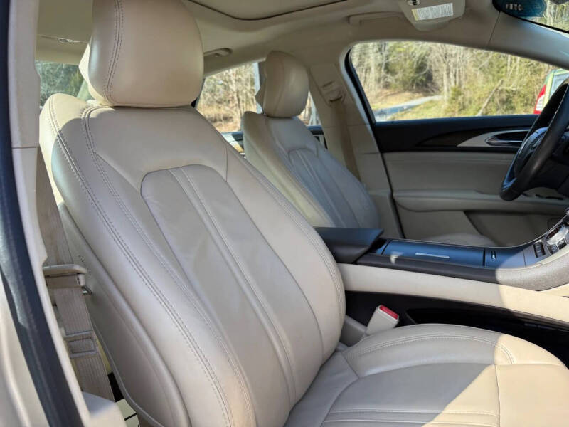 2017 Lincoln MKZ Select