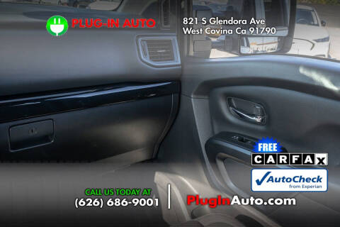 2023 Nissan Titan SV