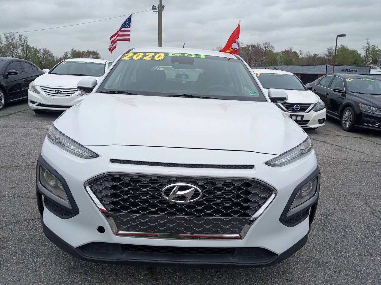 White 2020 Hyundai KONA SE SE 4dr Crossover 2
