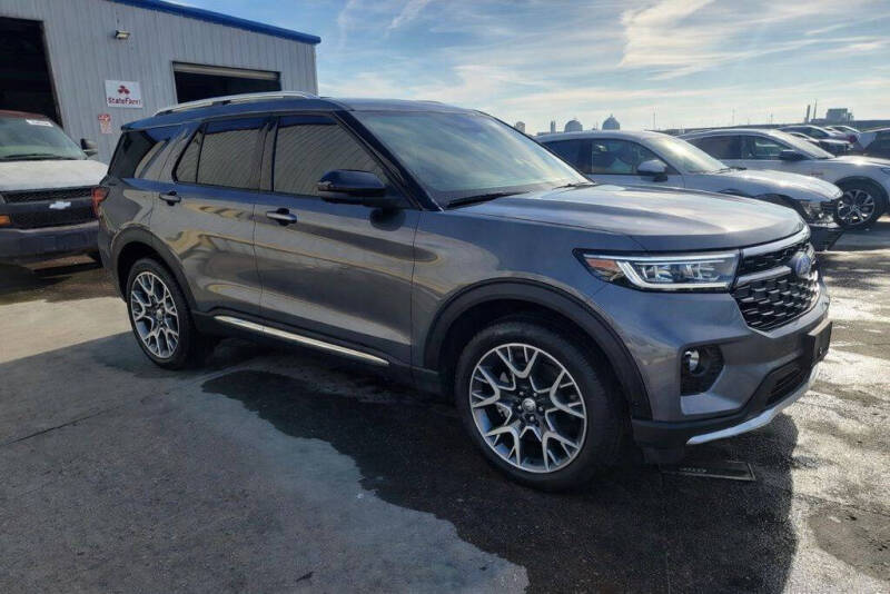 2025 Ford Explorer Platinum