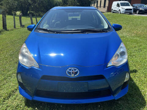 2013 Toyota Prius c Two