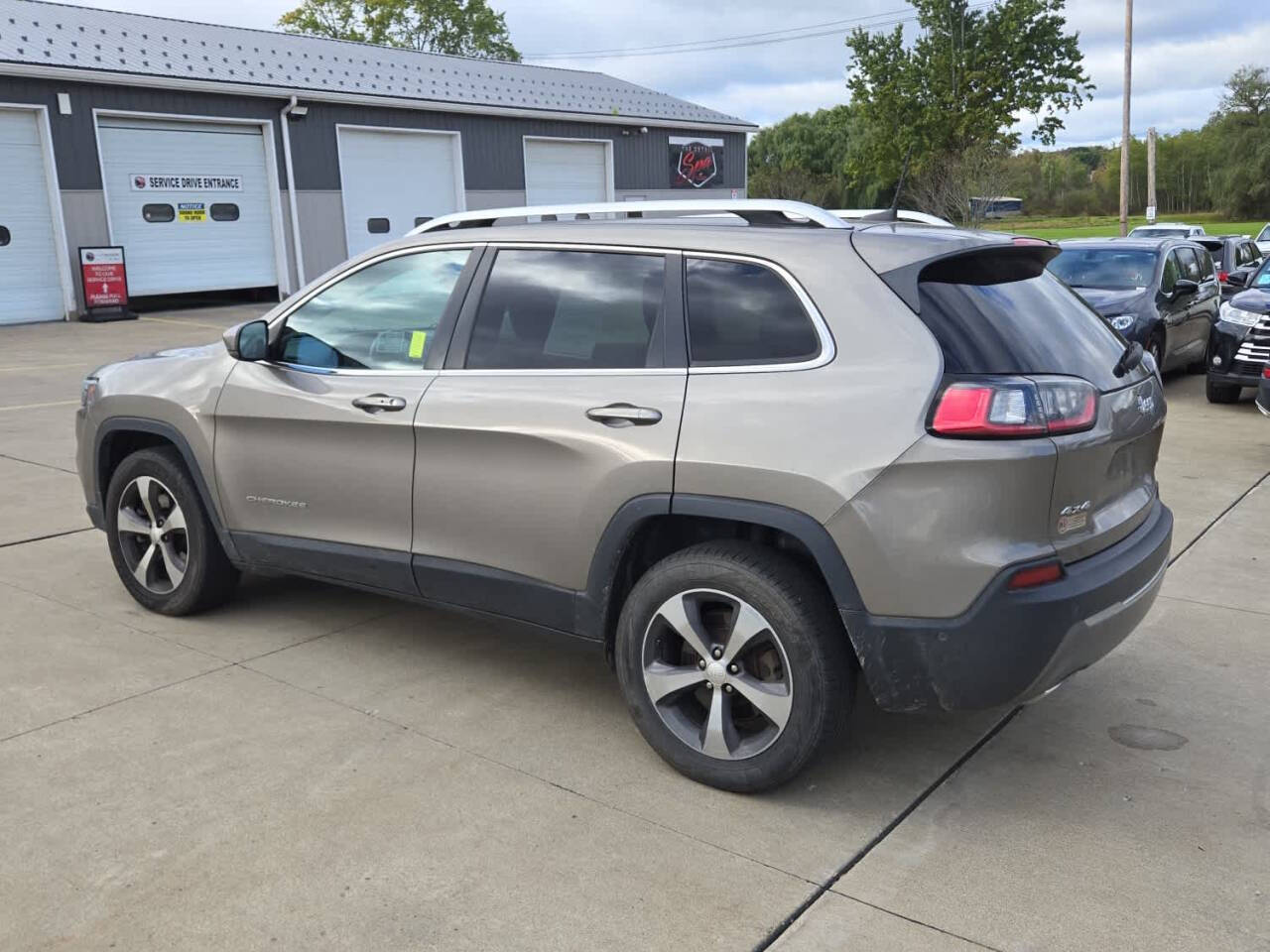 2019 Jeep Cherokee for sale at Dave Warren Used Car Super Center in Westfield, NY