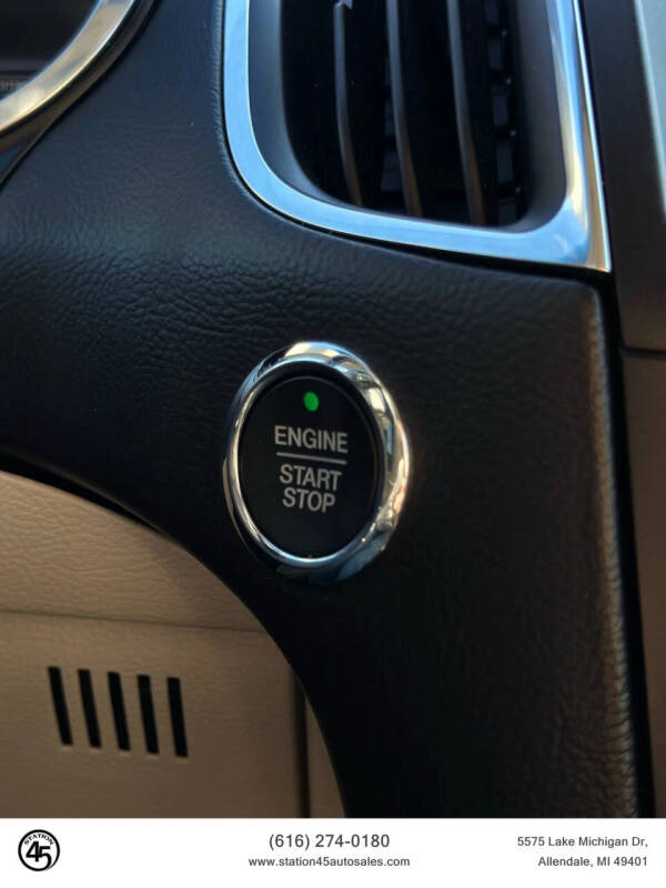 2019 Ford Edge Titanium