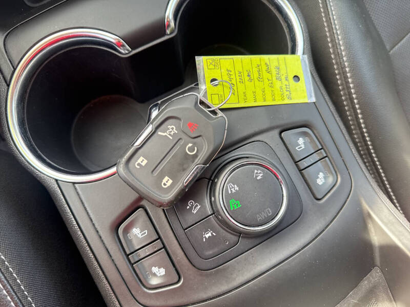 2024 GMC Terrain SLT