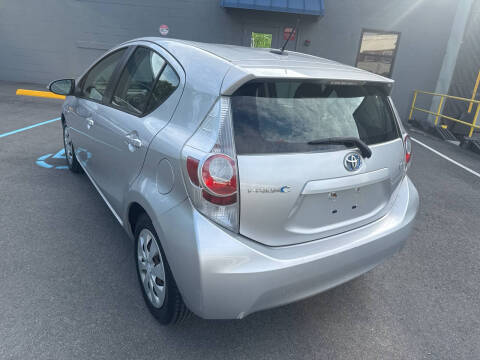2012 Toyota Prius c Three