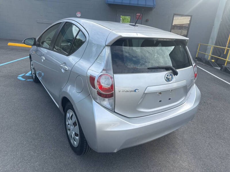 2012 Toyota Prius c Three
