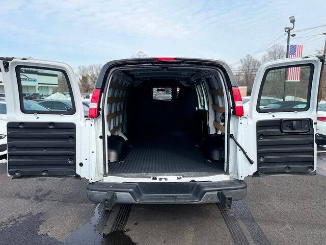 2024 Chevrolet Express 2500