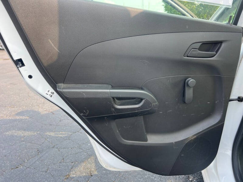 2016 Chevrolet Sonic LS Auto