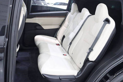 2025 Tesla Model X