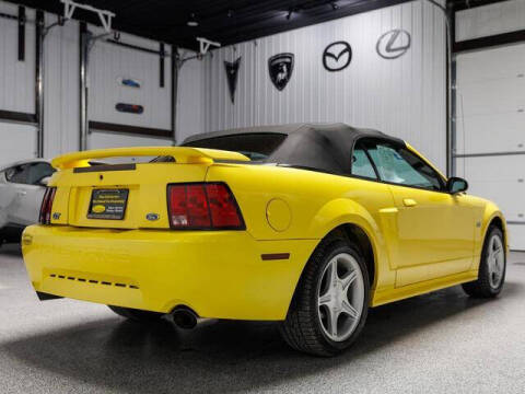 2002 Ford Mustang GT Deluxe