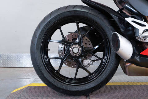 2020 Ducati Panigale V2