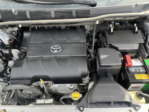 2016 Toyota Sienna L 7-Passenger