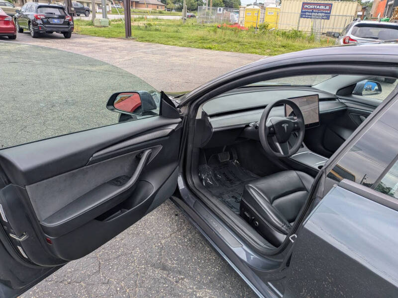 2021 Tesla Model 3 Standard Range Plus